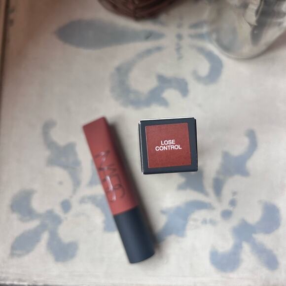 NARS Air Matte Lip Color in color Lose Control (brown pink) NEW - Picture 6 of 6